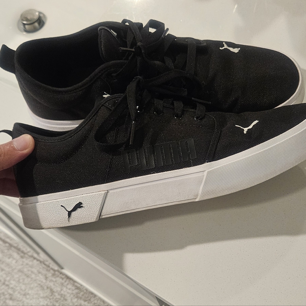 Puma Men's Black SoftFoam Sneakers